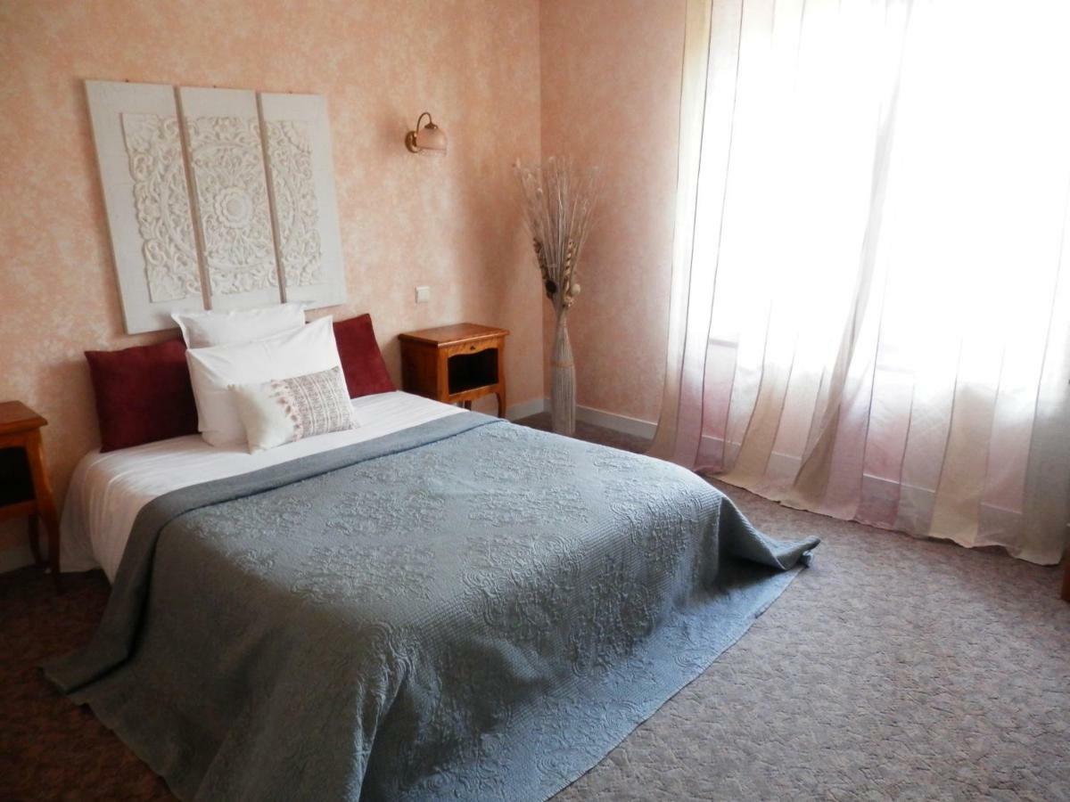 Domaine De Lascaux Bed & Breakfast Montignac-Lascaux Exterior photo